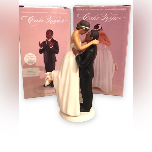 True Romance Cake Toppers: Bride + Groom - Picture 4 of 12
